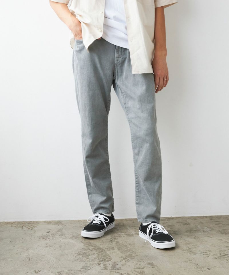 定番即納【YANUK】新品タグ付き リゾートジーンズ デニムパンツ S グレー メンズ パンツ