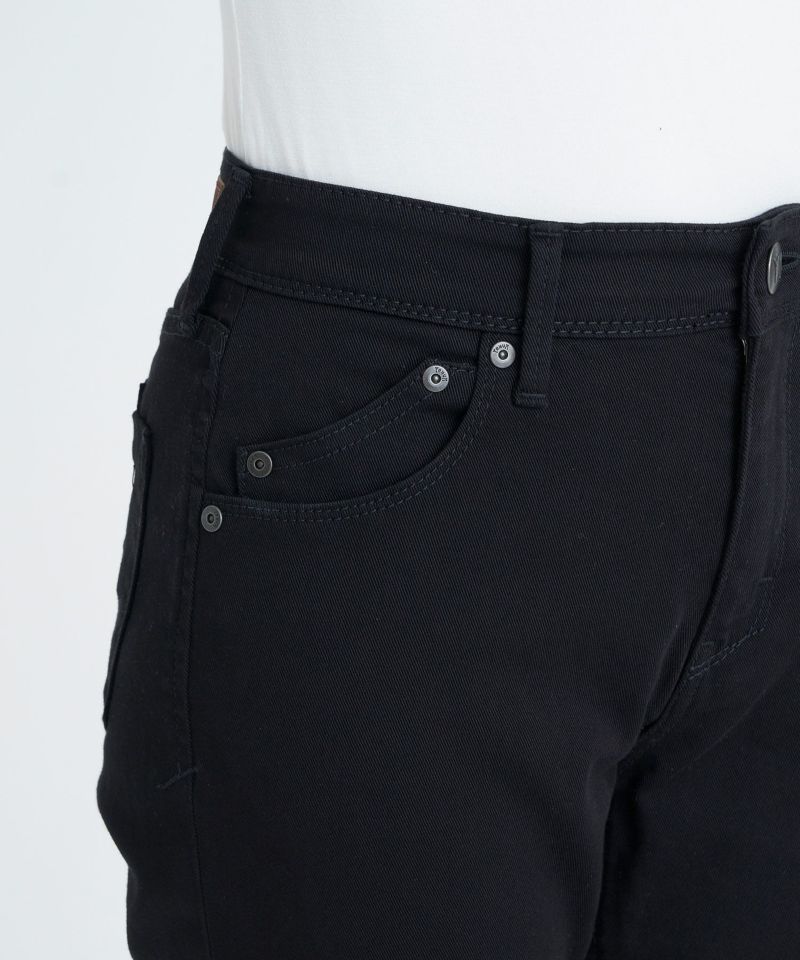 スリムテーパード