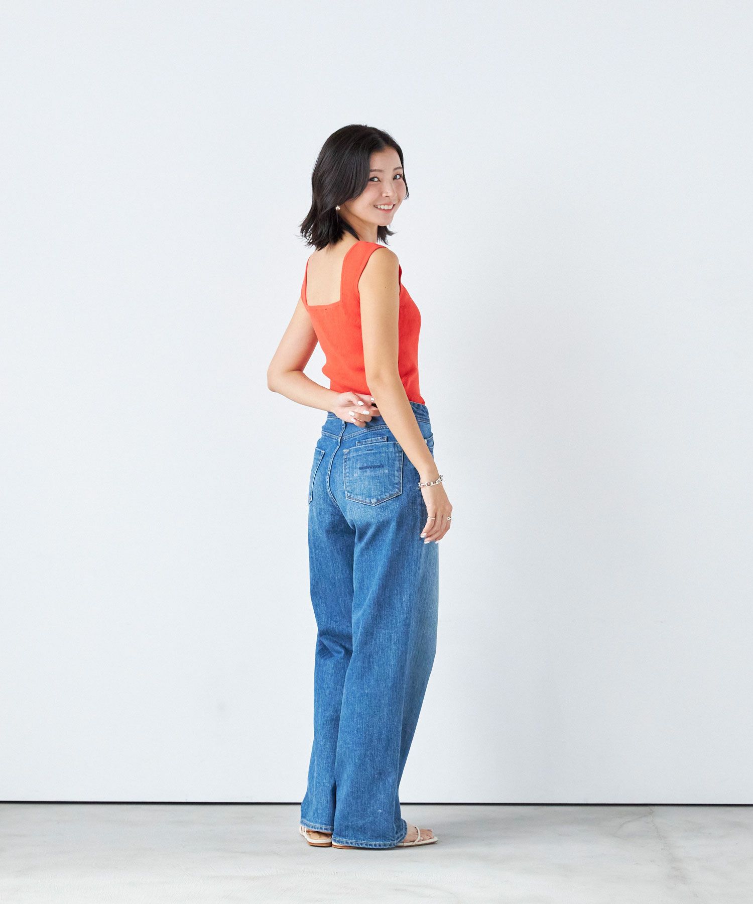 新品☆YANUK☆GINA☆デニム☆28☆ストレート ストレート 