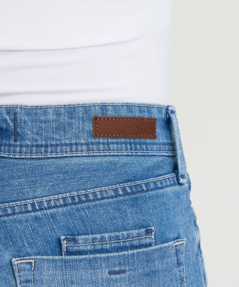 スリムストレート