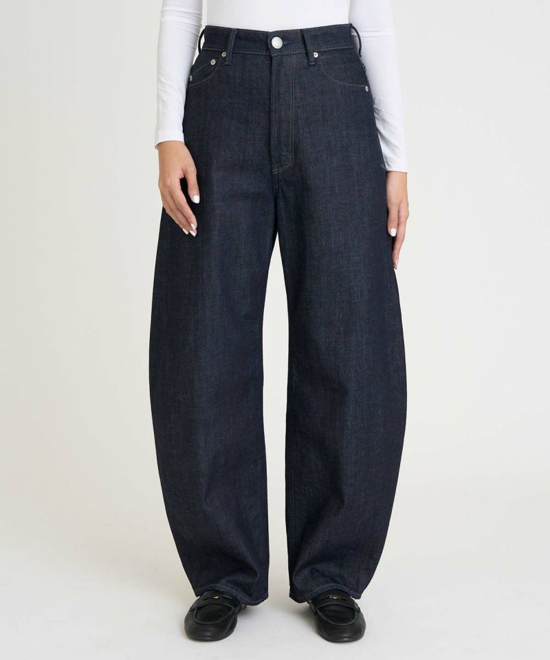 YANUK カーブテーパード　LAURA CBK 25 カーブテーパード 